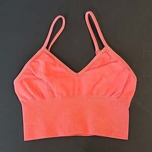 Alo Yoga Delight Bra Seamless Ribbed Crop Bralette in Strawberry M